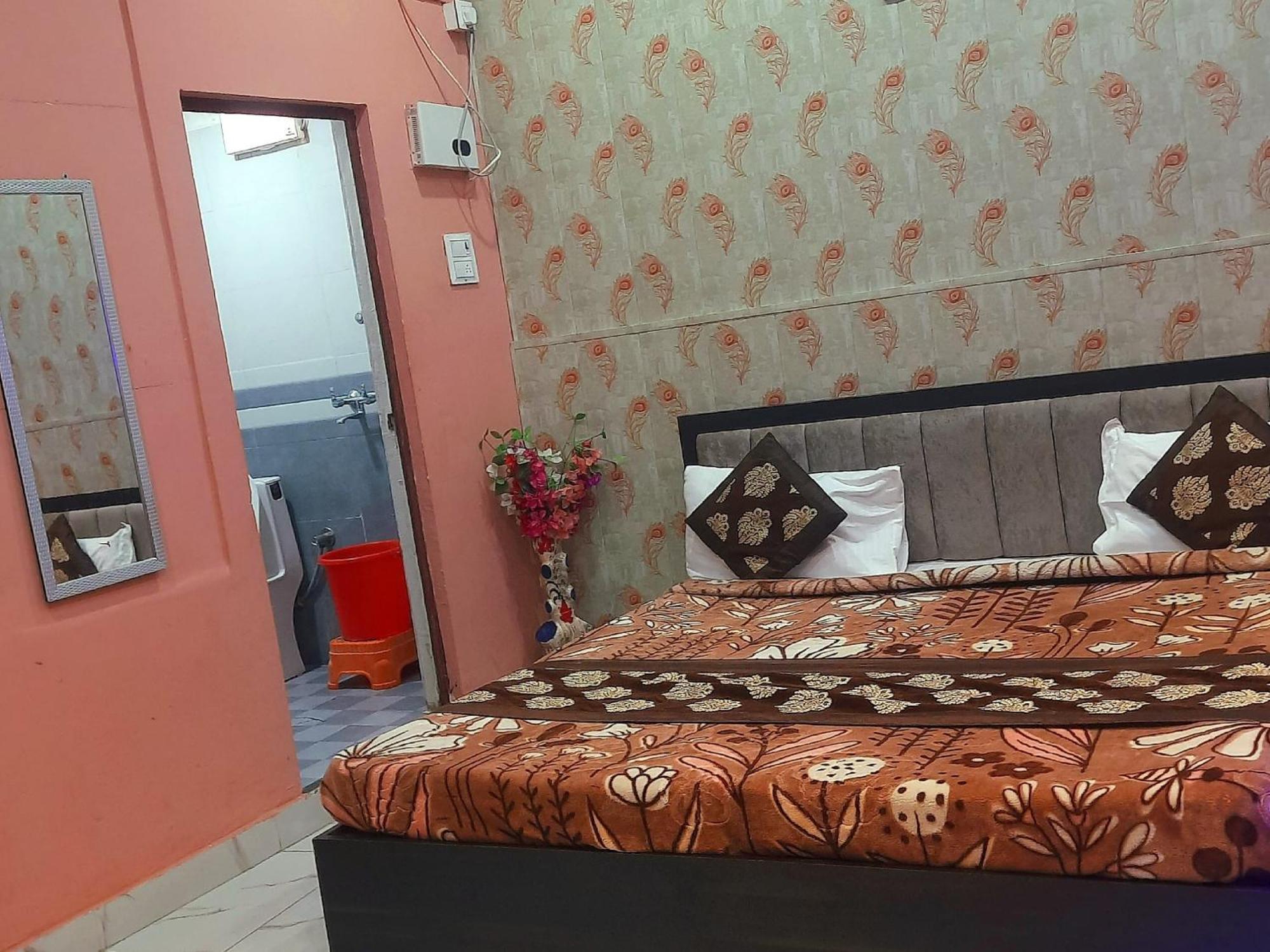 Baba Paying Guest House Варанаси Экстерьер фото