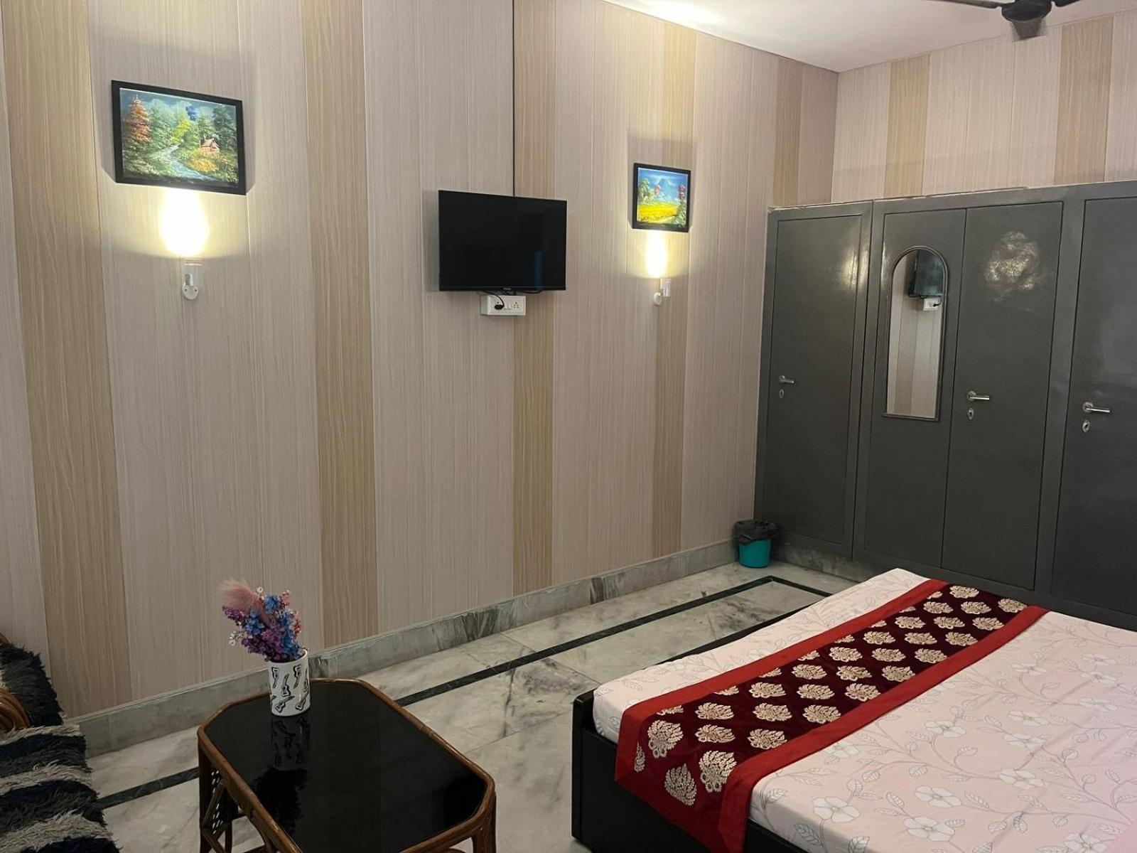 Baba Paying Guest House Варанаси Экстерьер фото